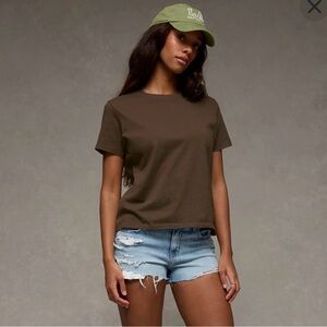 American Eagle Everyday T-Shirt NWT Medium